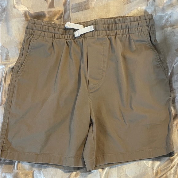 Vineyard Vines Other - Vineyard Vines Boys Taupe Elastic Waist Shorts with White Drawstring